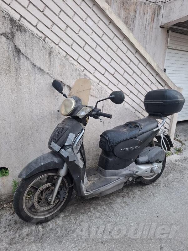 Aprilia - Scarabeo