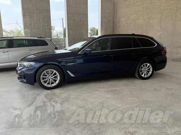 BMW - 520 - xDrive 4X4 Avt
