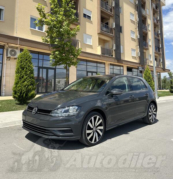 Volkswagen - Golf 7 - Automatik Urano Grey
