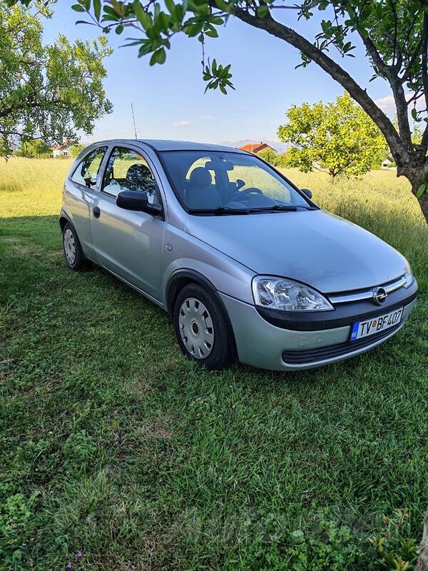Opel - Corsa - 1.0