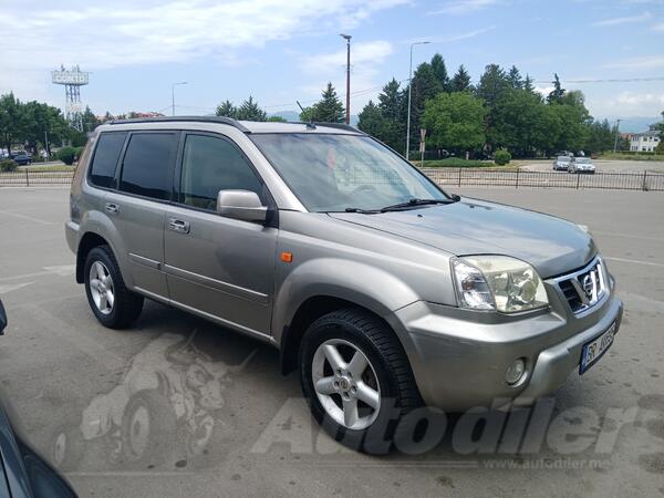 Nissan - X-Trail - 2.2