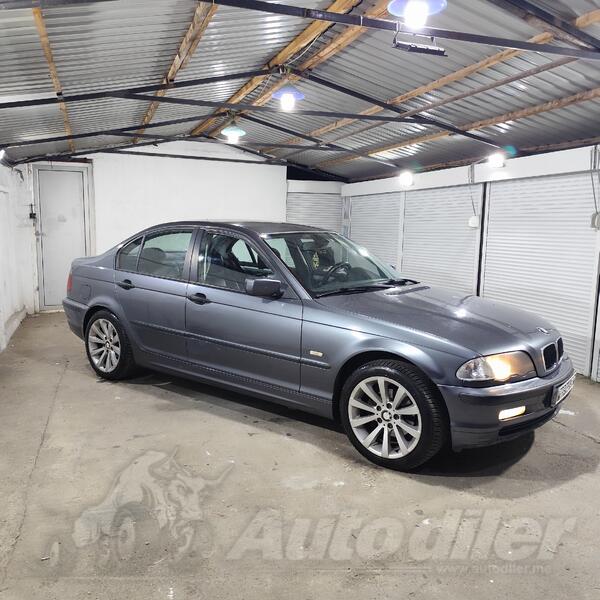BMW - 320 - D