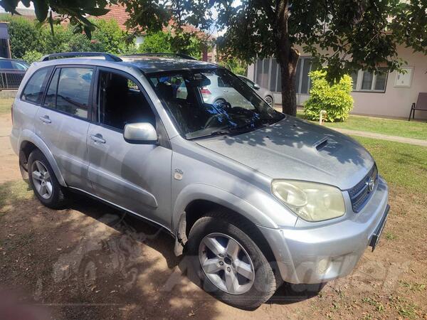Toyota - RAV 4 - 2.0