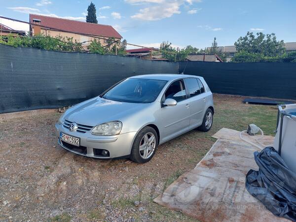 Volkswagen - Golf 5 - 1.9