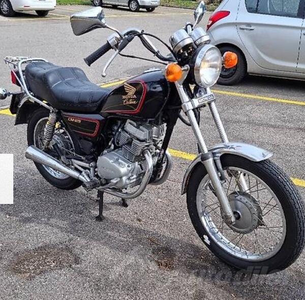 Honda - Custom 125