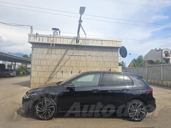 Volkswagen - Golf 8 - 2.0 TDI