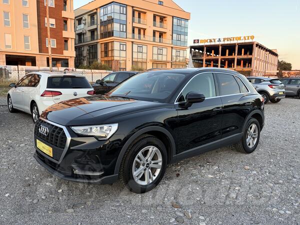 Audi - Q3
