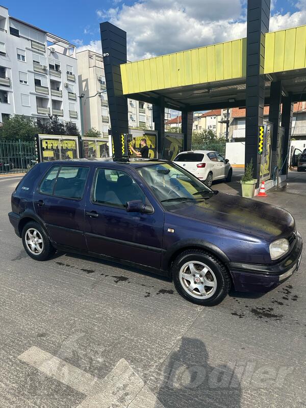 Volkswagen - Golf 3 - 1.9 TDI