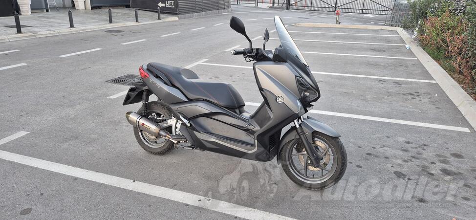 Yamaha - X-Max 250
