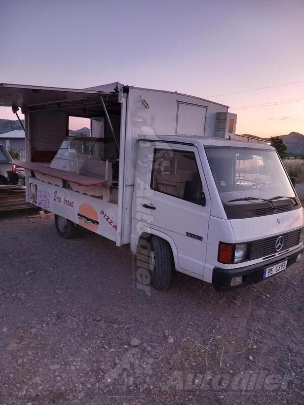 Mercedes Benz - mb 100