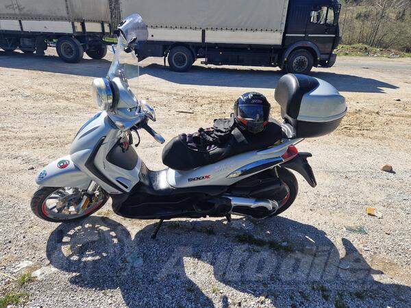 Piaggio - beverly 500
