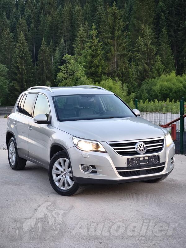 Volkswagen - Tiguan - DSG (4x4l