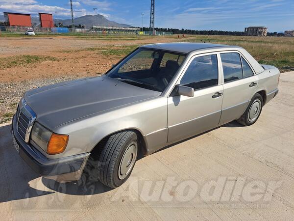 Mercedes Benz - 200 - W 124 200 D