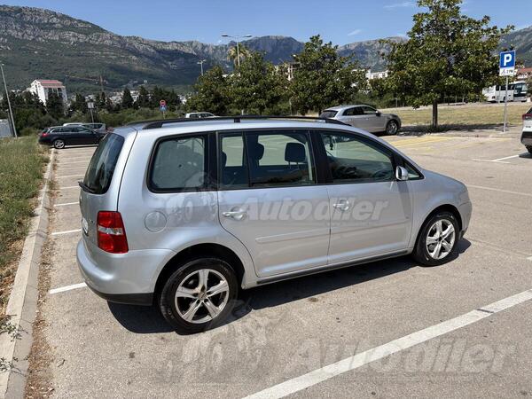 Volkswagen - Touran - 2.0 tdi