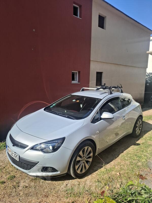Opel - Astra - 2.0 cdti
