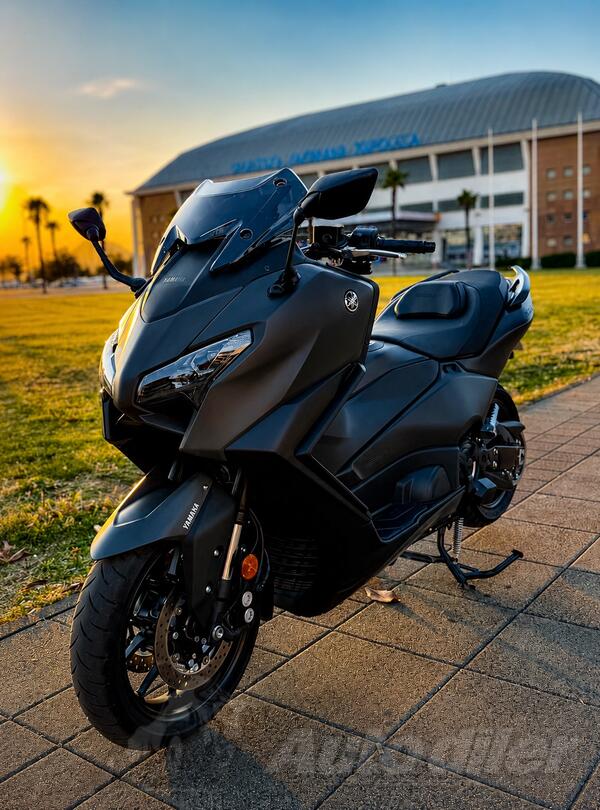 Yamaha - T-max 560