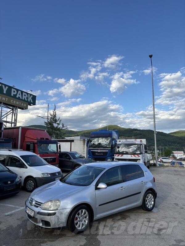 Volkswagen - Golf 5 - 2.0