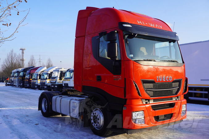 Iveco - Stralis 460 E6 tegljač / spavaća kabina 2 kreveta / FHM-0155