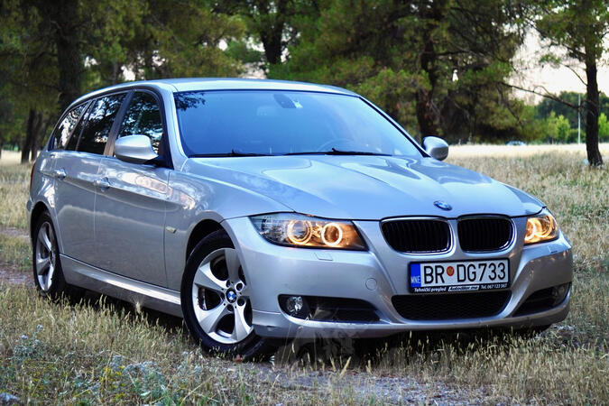 BMW - 320