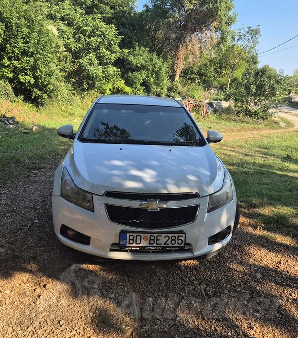 Chevrolet - Cruze - 2.0 LS