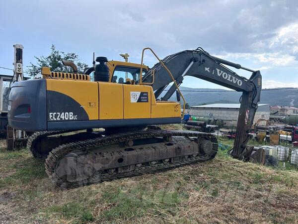 Volvo - EC 240 BLC