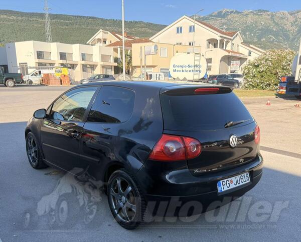 Volkswagen - Golf 5 - 1,9 TDI