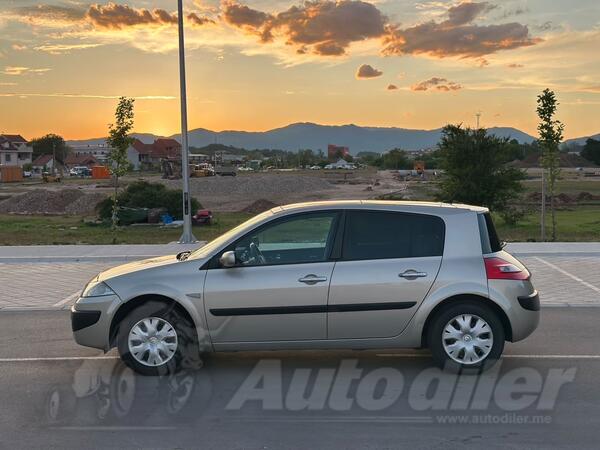 Renault - Megane - 1.9