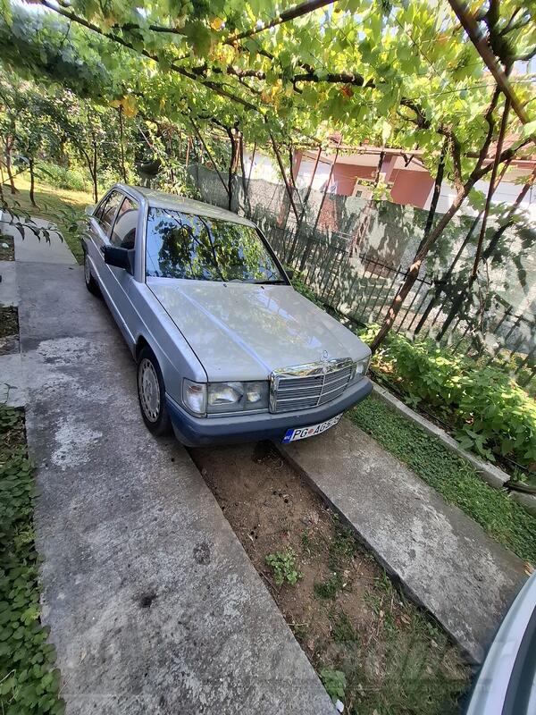 Mercedes Benz - 190 - 1.8