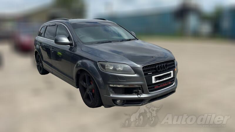 U djelovima Audi - Q7