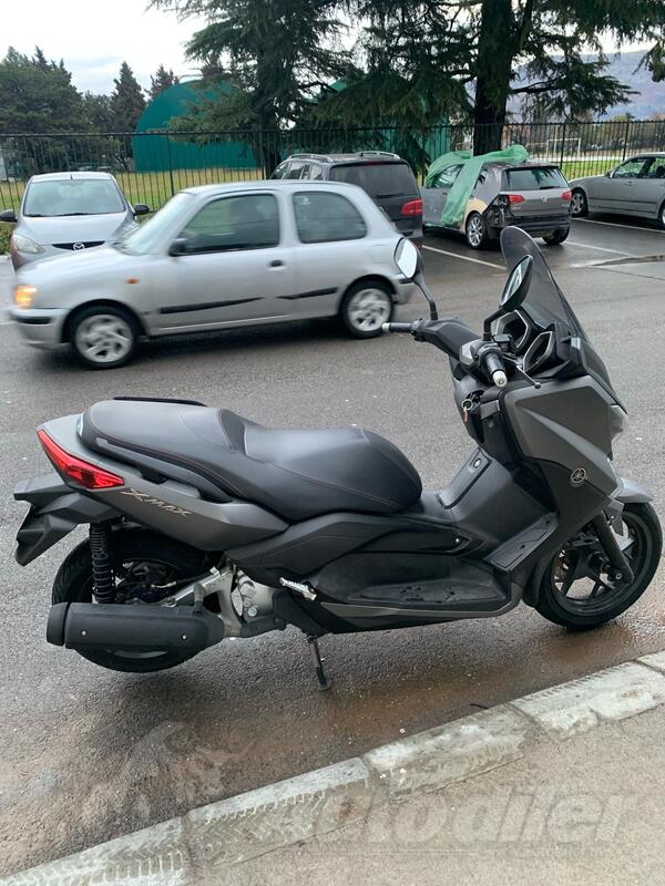 Yamaha - x max