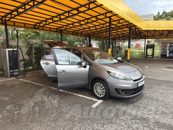 Renault - Scenic - 1.5 dci
