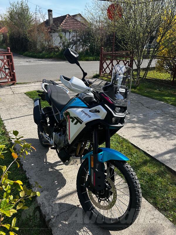 CFMoto - 450 MT
