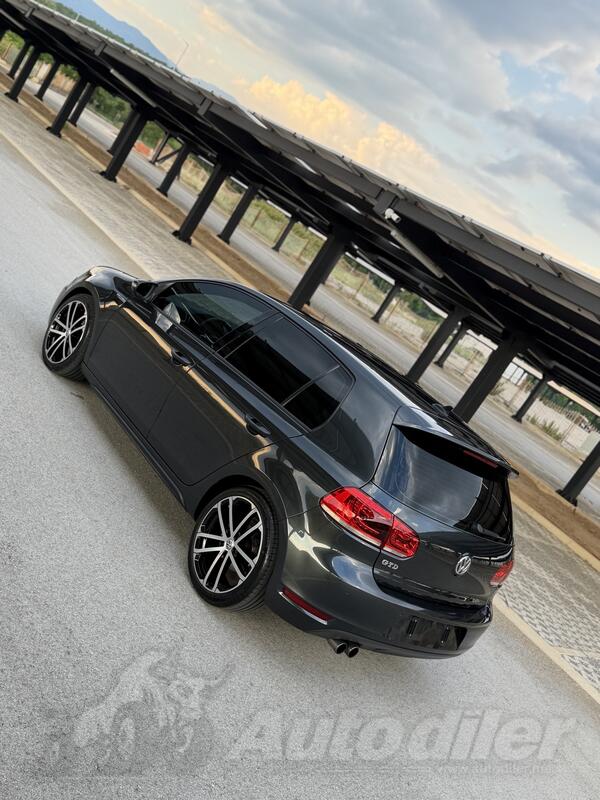 Volkswagen - Golf 6 - 2.0 GTD