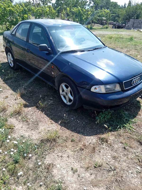 Audi - A4 - 1.6