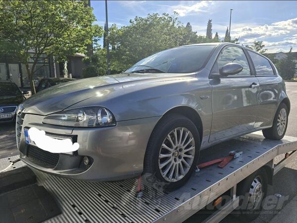 U djelovima Alfa Romeo - 147 1.9