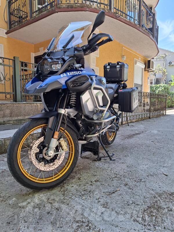 BMW - r1250gs