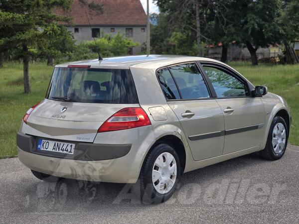 Renault - Megane - 16v