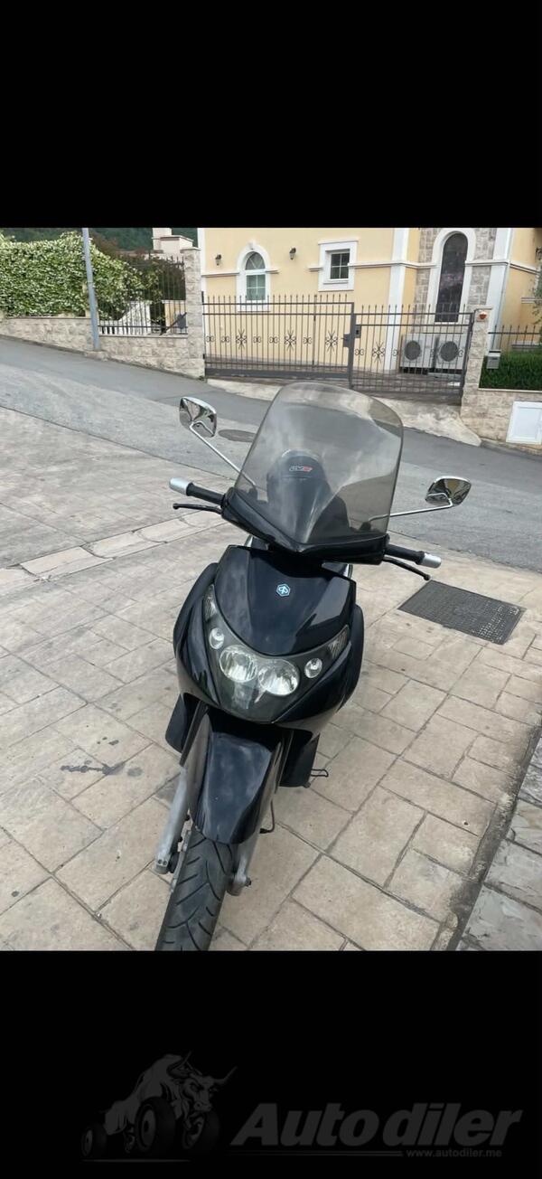 Piaggio - Beverly