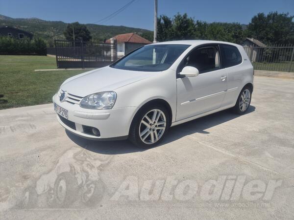 Volkswagen - Golf 5 - 1.9TDI 66 KW