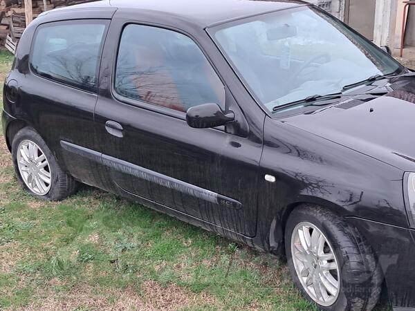 Renault - Clio - 1.5 dci