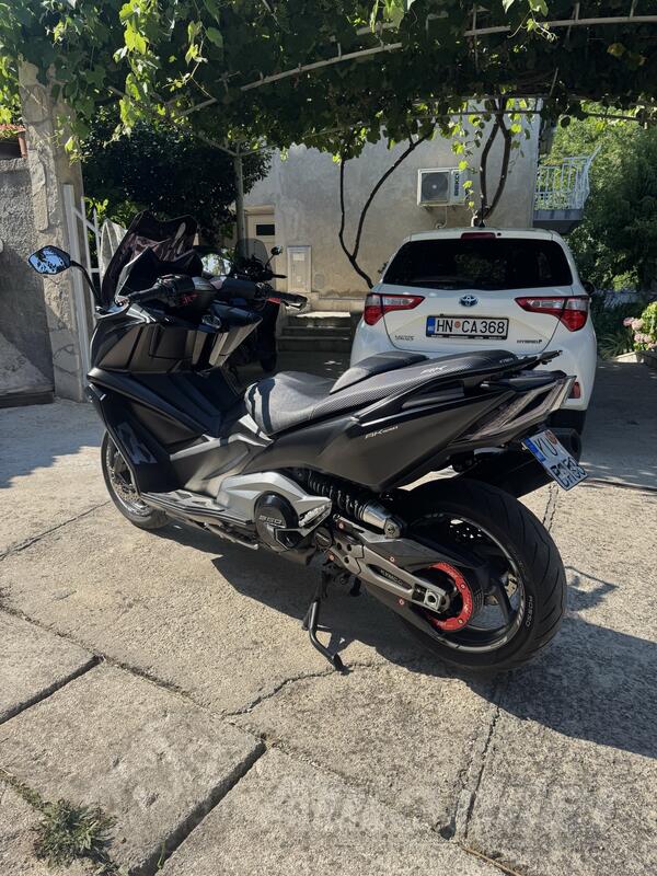 Kymco - AK 550