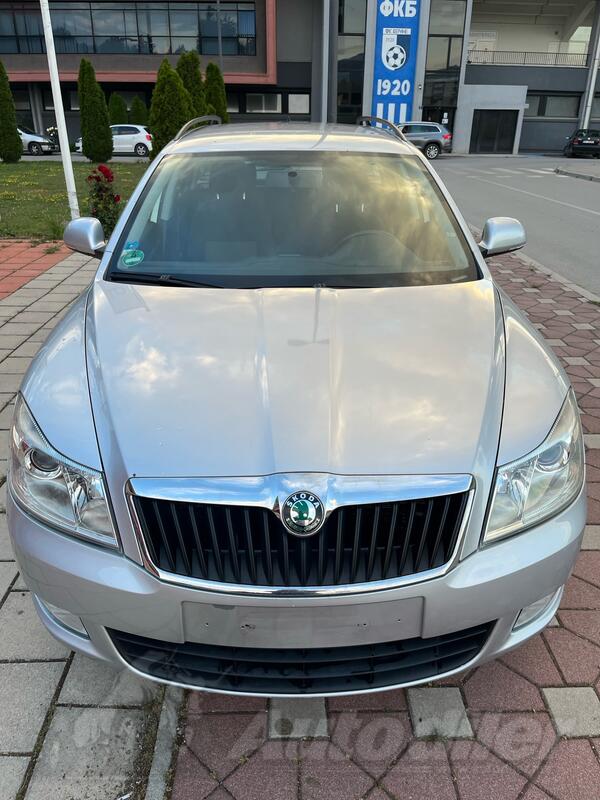 Škoda - Octavia - 1.6