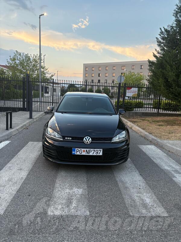 Volkswagen - Golf 7 - 2.0TDI