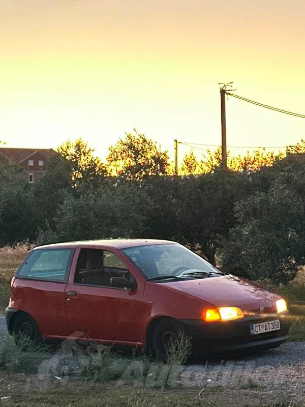 Fiat - Punto - 1.1 benzin