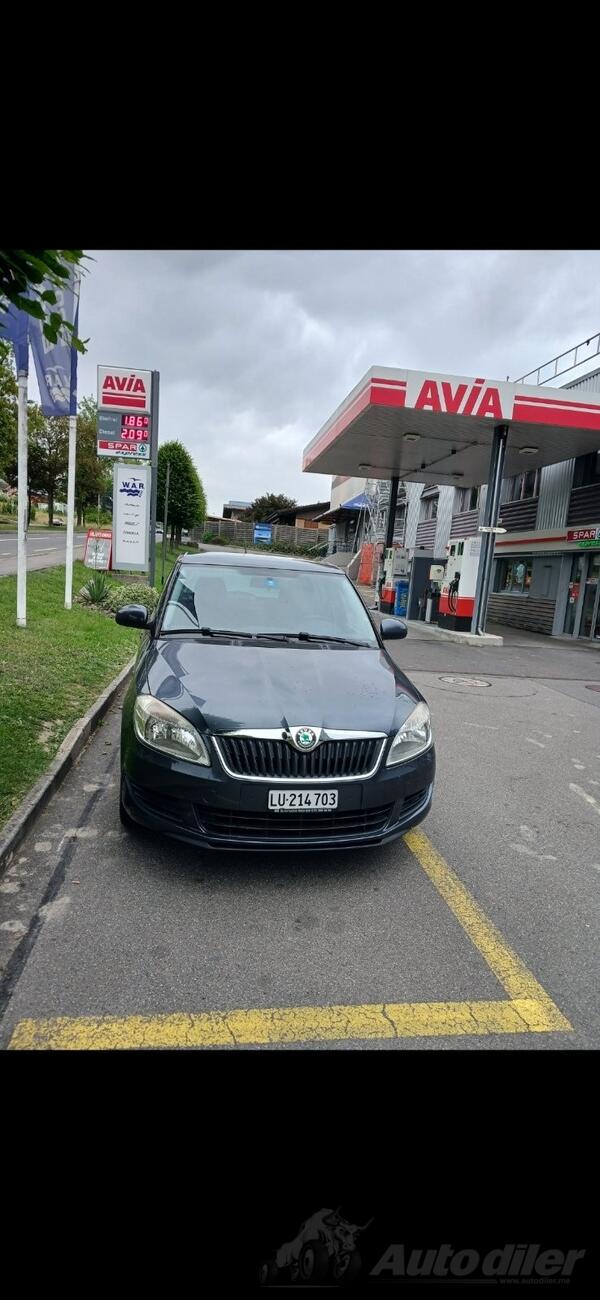Škoda - Fabia - 1.2 benz