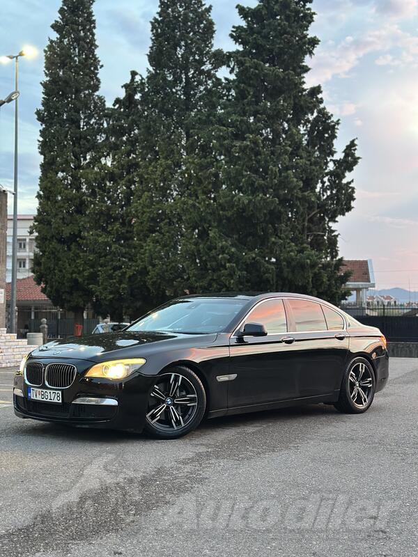 BMW - 730 - 730