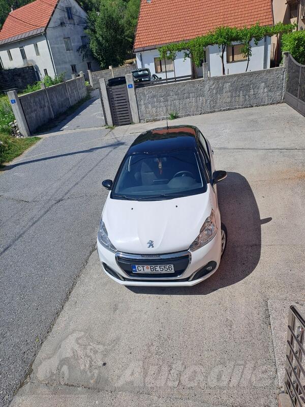Peugeot - 208 - 1.6 hdi 55kw