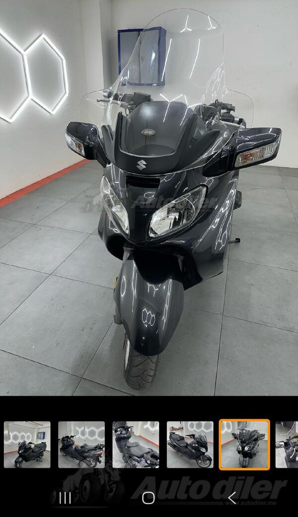 Suzuki - burgman