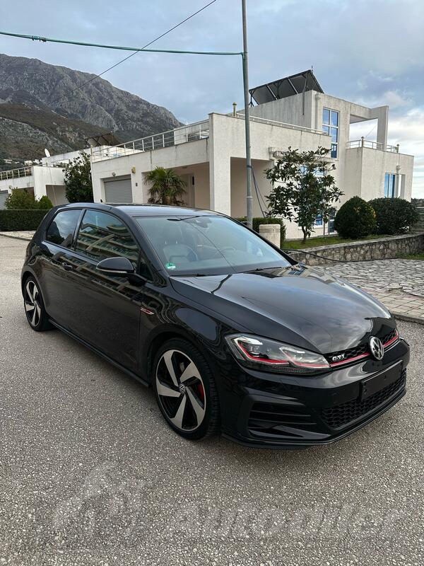 Volkswagen - Golf 7.5 - 2.0 TSI