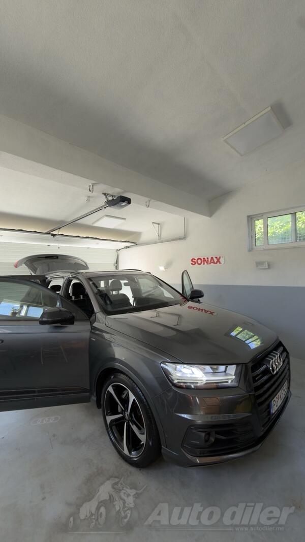 Audi - Q7 - 3.0 s line